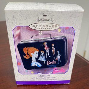 Hallmark Keepsake Ornament Barbie Lunchbox